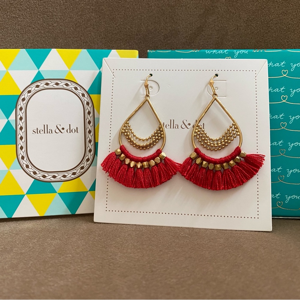 Stella & Dot Roman Chandelier Red Earrings
